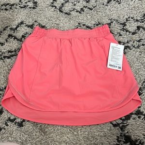 BNWT lululemon skirt
